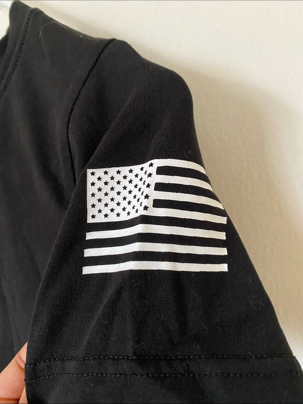 A7 Demand Greatness Meet T-Shirt Black Red in Womens Size Small | American Flag - Picture 2 of 4